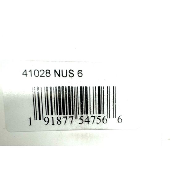 Mac Duggal Sleeveless Diagonal Sequined V-Neck Gown Nude/Silver Size 6 NWT - Picture 10 of 11